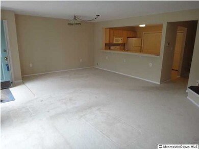 29 Madison Ct, Tinton Falls, NJ 07712 - photo 2