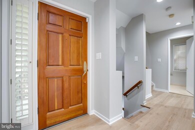 1601 Colonial Ln, McLean, VA 22102 - photo 4