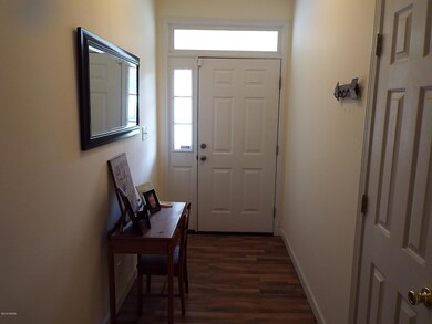 2 Foyer