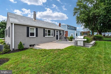 8436 Bay Dr, Pasadena, MD 21122 - photo 6