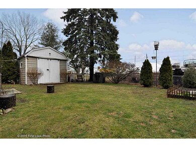 30 Overton St, Warwick, RI 02889 - photo 5