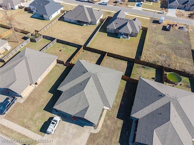 1102 Springhill Rd, Barling, AR 72923 - photo 5