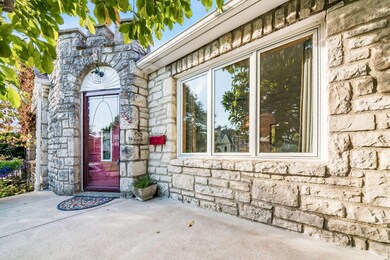 232 Montrose Way, Columbus, OH 43214 - photo 2