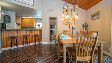 17907 Rhododendron Ln unit 11, Sunriver, OR 97707 - photo 4