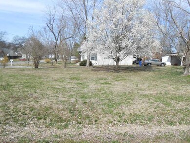 1902 Springdale Ave, Shelbyville, TN 37160 - photo 5