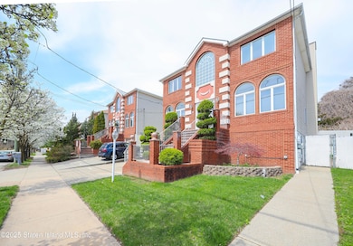 5775 Hylan Blvd, Staten Island, NY 10309 - photo 3