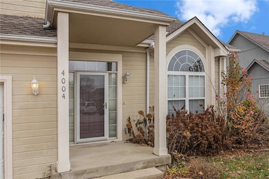 4004 SW Evergreen Ln, Lees Summit, MO 64082 - photo 3