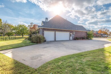 Amazing Estate Home on Indian Springs Golf Course!
