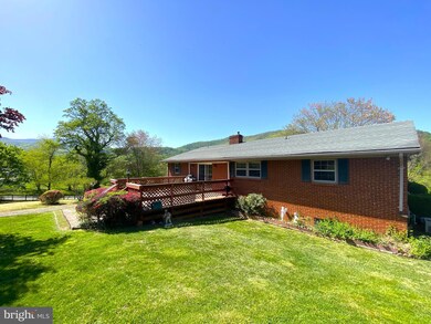 838 Woodward Rd, Sperryville, VA 22740 - photo 3