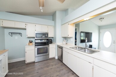 4. Kitchen