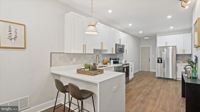 705 E 22nd St, Baltimore, MD 21218 - photo 5