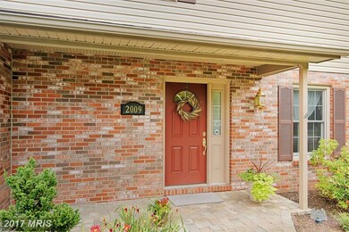 2009 Maplewood Dr, Hagerstown, MD 21740 - photo 2