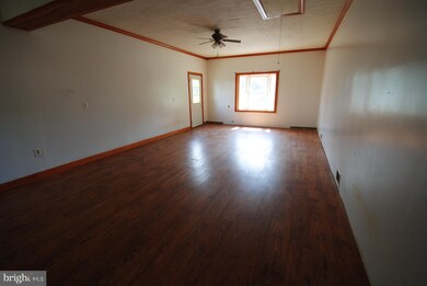 112 Redwood Ln, Winchester, VA 22603 - photo 6