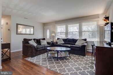 1237 Hillcreek Rd, Pasadena, MD 21122 - photo 5