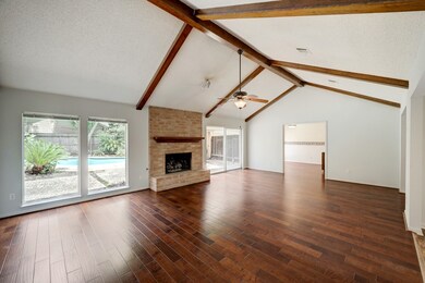 10322 Lynbrook Hollow St, Houston, TX 77042 - photo 3