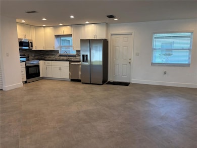 5815 Erin Ln S unit D, Saint Petersburg, FL 33712 - photo 5