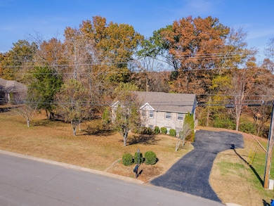 529 Katelyn Dr S, Spring Hill, TN 37174 - photo 5