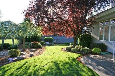 2474 Meadow Creek Dr, Medford, OR 97504 - photo 3