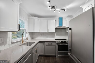 1068 Rebel Forest Dr SE, Atlanta, GA 30315 - photo 4