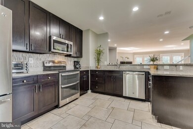 6315 Mary Todd Ct, Centreville, VA 20121 - photo 4