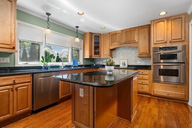 1644 Newcastle Ct, Rochester Hills, MI 48306 - photo 3