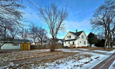 240 11th St S, Wisconsin Rapids, WI 54494 - photo 2