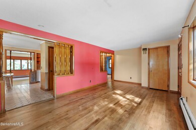 35 Robert St, Pittsfield, MA 01201 - photo 5