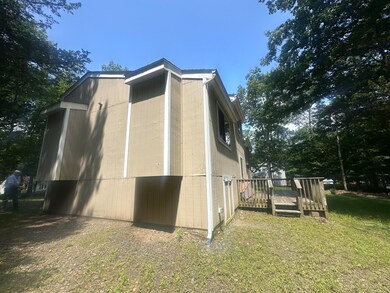 2215 Delaware Ct E, Bushkill, PA 18324 - photo 5