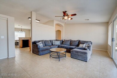 10-10221 E Hummingbird Meadow-15