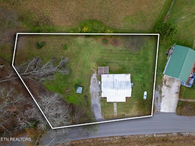 949 Kyker Rd, Sevierville, TN 37876 - photo 2