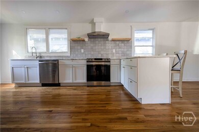 731 E 34th St, Savannah, GA 31401 - photo 4