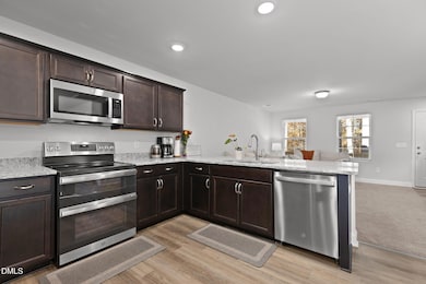 824 Estes Ln, Holly Springs, NC 27540 - photo 7