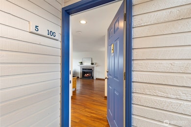 20161 Vikings Crest Loop NE unit 5-106, Poulsbo, WA 98370 - photo 3