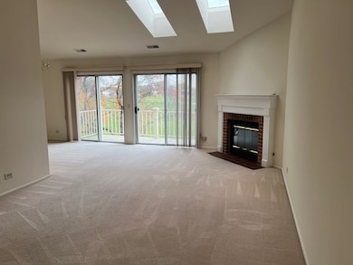 307 Glasgow Ln unit V2, Schaumburg, IL 60194 - photo 4