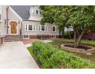 143 Burrill St unit 301, Swampscott, MA 01907 - photo 3