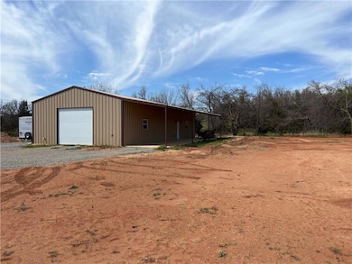 31448 Memorial Rd, McLoud, OK 74851 - photo 3