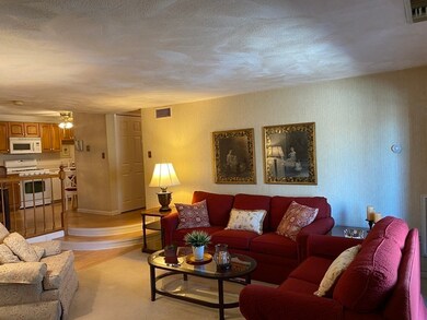 1212 Vfw Pkwy unit 21, West Roxbury, MA 02132 - photo 6