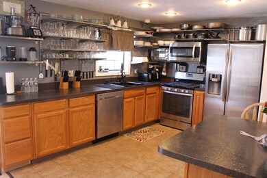 F1 Franklin Square unit F1, Randolph, MA 02368 - photo 4