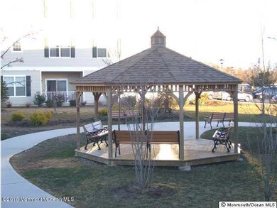 238 Mill Pond Way unit 48, Eatontown, NJ 07724 - photo 3