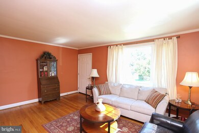 501 Dorchester Rd, Catonsville, MD 21228 - photo 7