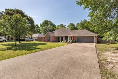 225 Hunters Glen Dr, Lufkin, TX 75904 - photo 4