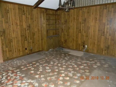 707 Robin Dr, Cushing, OK 74023 - photo 5