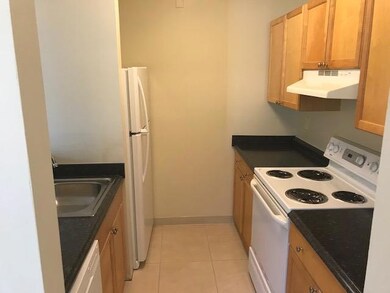 717 Meadows Cir, Boynton Beach, FL 33436 - photo 2