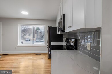 10609 Muirfield Dr, Potomac, MD 20854 - photo 7