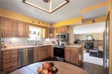 Matching stainless steel appliances stay with the 