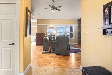 4123 SW Salmon Place, Redmond, OR 97756 - photo 4