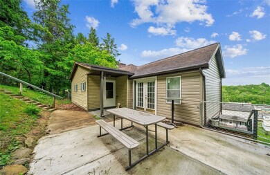 322 N 4th St, West Newton, PA 15089 - photo 2