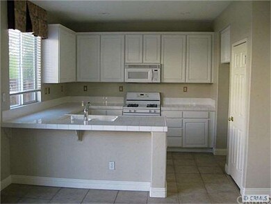 Chef's Delight! Functional kitchen which over look