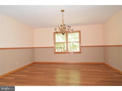 21 Thornfield Cir, Sewell, NJ 08080 - photo 5