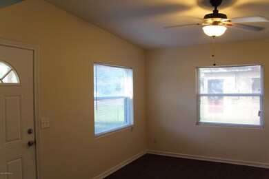 10575 Pine Estates Rd E, Jacksonville, FL 32218 - photo 3